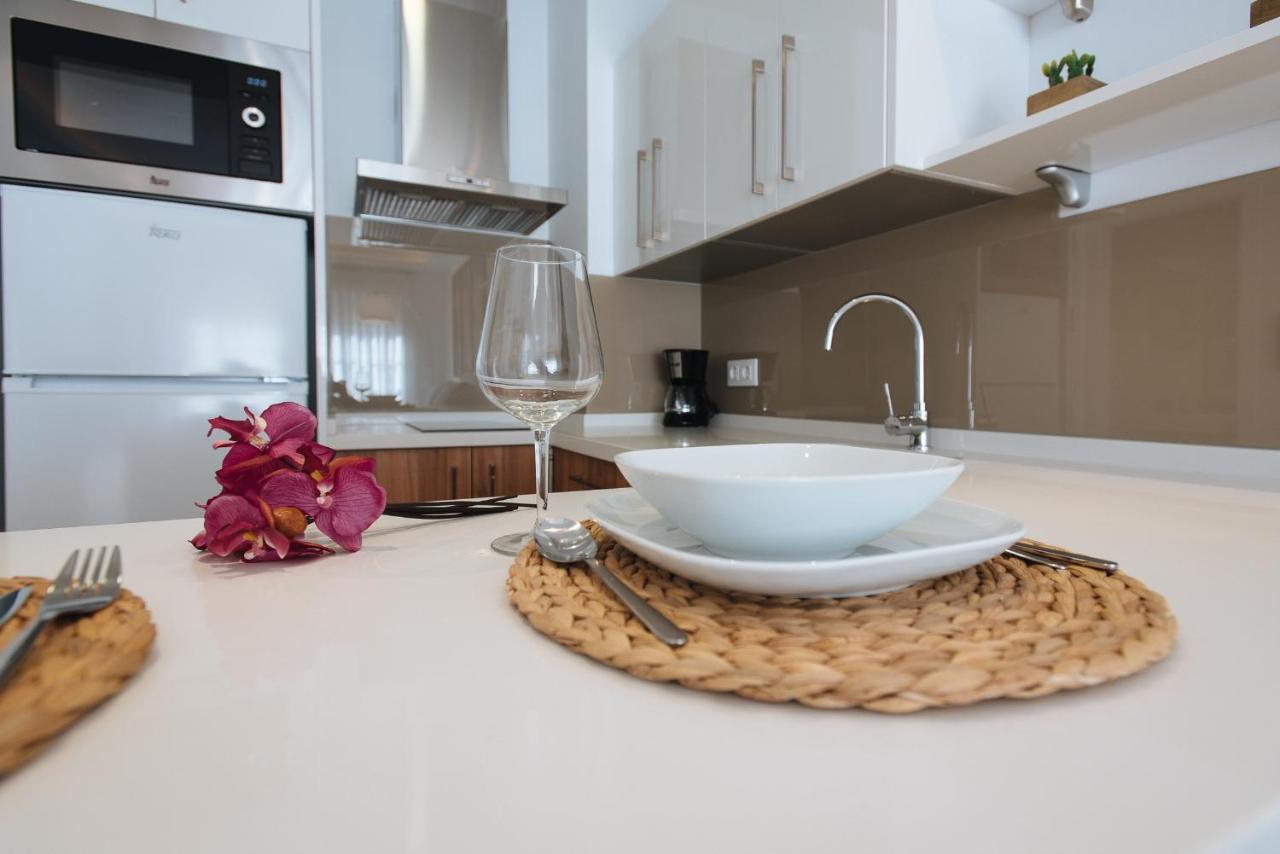 Azahares Suite Apartment Севилья Экстерьер фото